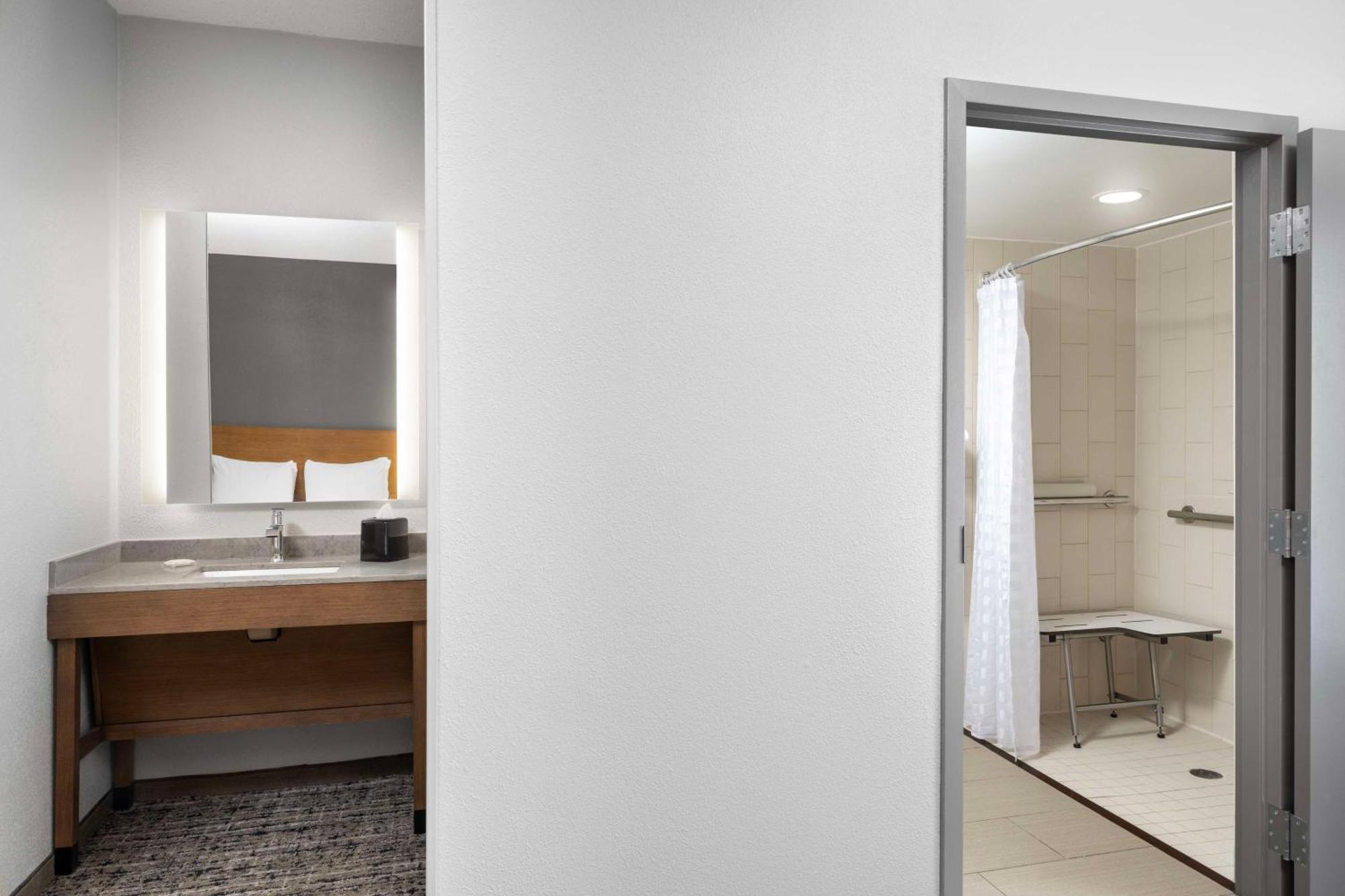 Hyatt Place Indianapolis Airport Ngoại thất bức ảnh